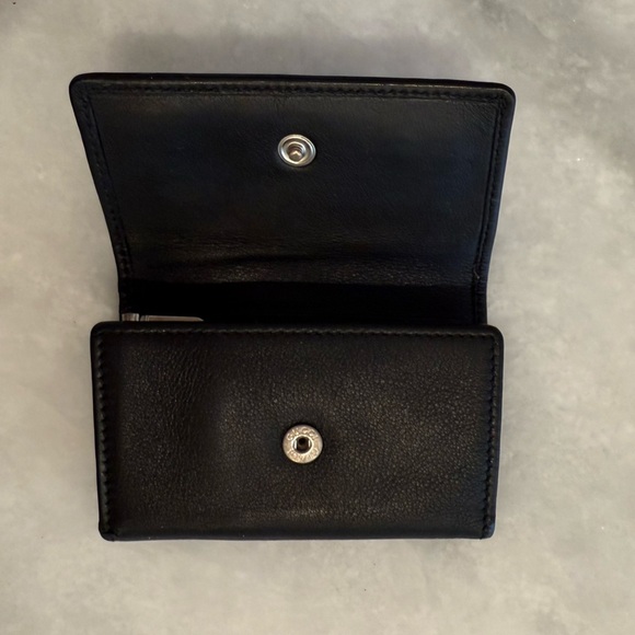 GUCCI Black Leather Key Case & Card Holder w/ silver hardware - Picture 2 of 13